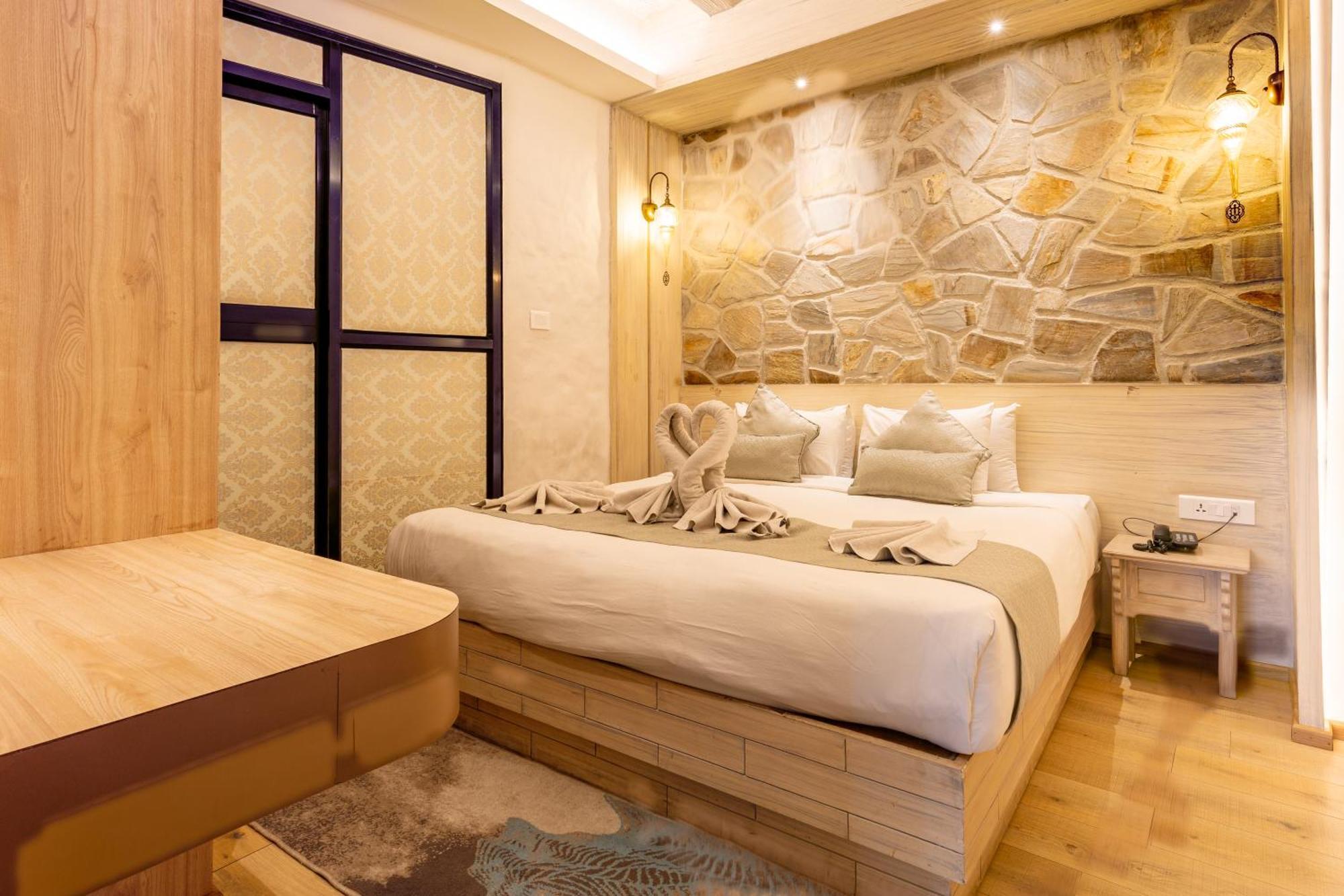 Arushi Boutique Hotel Kathmandu Exterior foto
